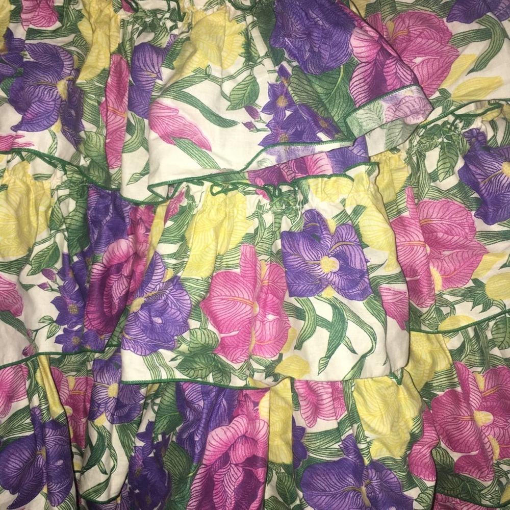 Western Floral Ruffle Full Skirt - Picture 4 of 5